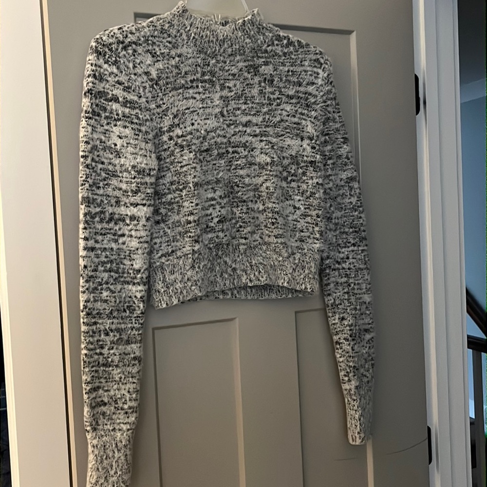 COPY - Express cropped sweater